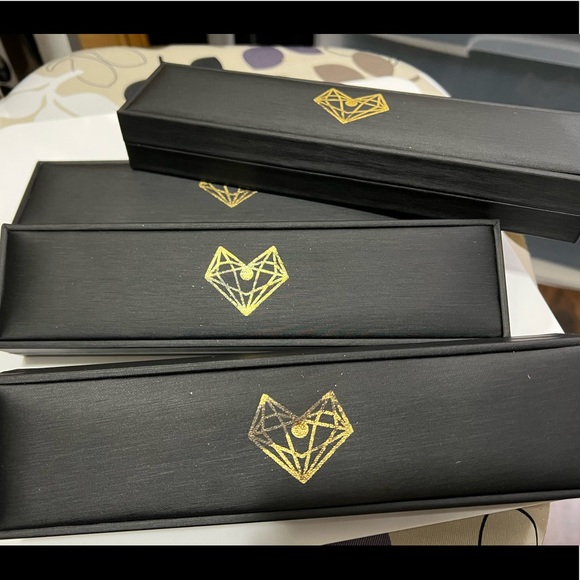 5 Bracelet/Jewelry Box (PRICE FIRM)